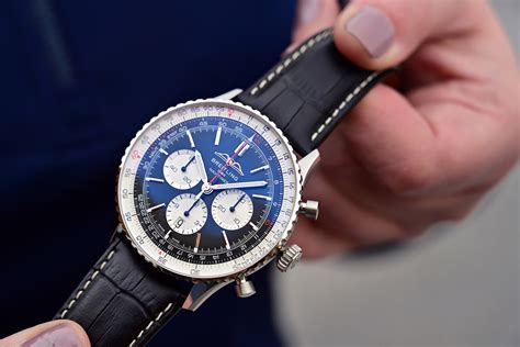 New Breitling Navitimer B01 Hands